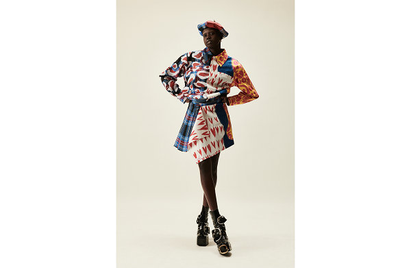 官方这次即将牵手新兴时尚新锐 Charles Jeffrey LOVERBOY 展开联名哪种潮牌品牌比较好看？（Fred Perry x Charles Jeffrey LOVERBOY 全新合作系列亮相）