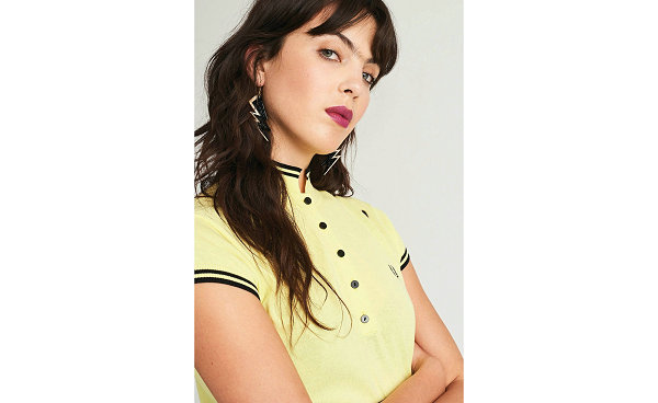 与其基金会联手打造了多款女装单品 潮牌冬季如何御寒提醒（Fred Perry x Amy Winehouse 全新联名系列公布）