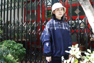 除了一件就能轻松搞定穿着的特性外哪种潮牌品牌比较好看？（春夏女生如何穿搭?韩系女生穿搭–MAINBOOTH让你拥有独特中性风格）