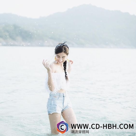  如果是花纹一字领上衣的话 2022秋冬潮牌新款推荐（女生夏季时尚穿搭:​适合女生约会,聚会穿的6大时尚夏天穿搭）