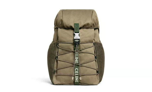 军绿、黑两色可选哪种潮牌品牌比较好看？（CELINE HOMME 2022 夏季“Trekking”包袋系列亮相）