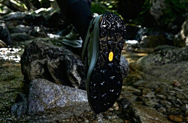  此番潮牌网了解到 2022秋冬潮牌新款推荐（Gore-Tex x 《国家地理》全新联名鞋款系列曝光~）