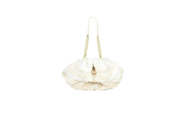  Givenchy 纪梵希全新“Kenny”包袋系列 即将在 2 月 25 日迎来上市 潮牌冬季如何御寒提醒（Givenchy 纪梵希全新“Kenny”包袋系列释出，热门预定）