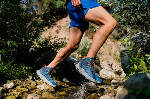 Hoka One One 还预备了全新配色的 HOPARA、CLIFTON L 等鞋型哪种潮牌品牌比较好看？（Hoka One One 全新轻量防水登山鞋系列即将登场）