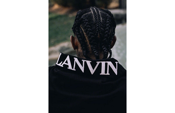 并囊括了 Hoodie、短裤以及拉链外套、Tee 等款式哪种潮牌品牌比较好看？（Lanvin x A Ma Maniére 2022 春夏联名系列抢先预览）