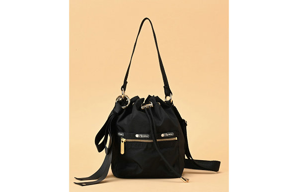  潮牌网获悉哪种潮牌品牌比较好看？（Lanvin en Bleu x LeSportsac 全新联乘包袋系列亮相）