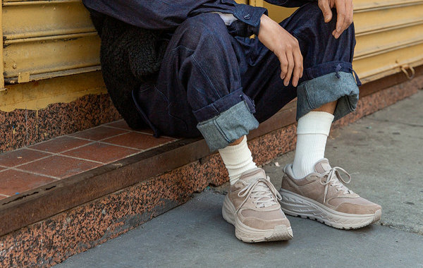 穿着舒适却又野性十足！ Hoka One One x Engineered Garments 全新联名鞋款系列 将在本月 19 日来袭哪种潮牌品牌比较好看？（Hoka One One x Engineered Garments 全新联名鞋款系列亮相）