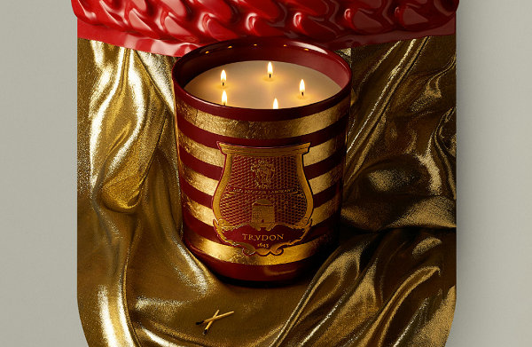 设计师以 Balmain 标志性的水手条纹元素外加手工贴附金箔装扮 Trudon 香氛蜡烛 潮牌冬季如何御寒提醒（Balmain 巴尔曼 x Trudon 全新联名香氛蜡烛曝光）