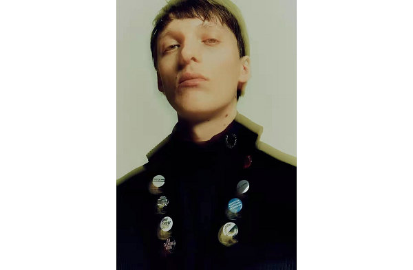  此番潮牌网了解到 潮牌冬季如何御寒提醒（Raf Simons x Fred Perry 全新合作系列登场）