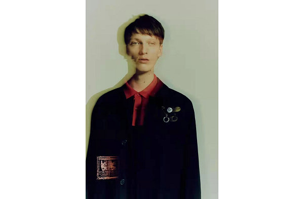  此番潮牌网了解到 潮牌冬季如何御寒提醒（Raf Simons x Fred Perry 全新合作系列登场）
