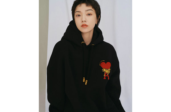 你会 pick 哪一款？ AMI Paris 线上折扣/新品  潮牌冬季如何御寒提醒（AMI Paris 2022 虎年限定新春胶囊系列曝光）