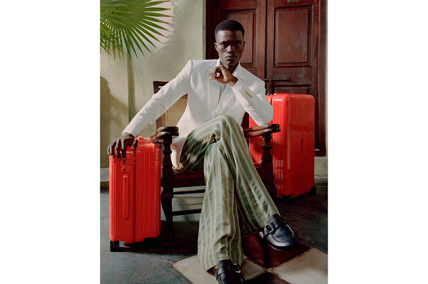 RIMOWA 日默瓦“ESSENTIAL”行李箱新色系列亮相 2022秋冬潮牌新款推荐（RIMOWA 日默瓦“ESSENTIAL”行李箱新色系列亮相）