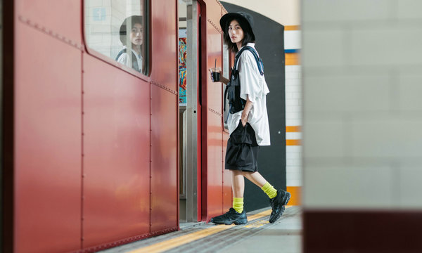 SALOMON 更希望借此机会 潮牌冬季如何御寒提醒（Salomon 经典变奏鞋款 XT-WINGS 2 系列新配色国内登陆）