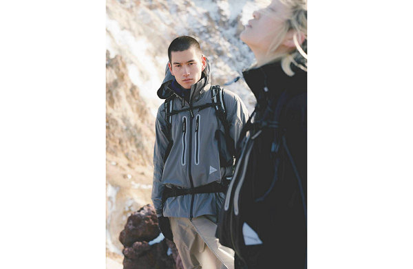 有兴趣的各位不妨先跟随 Lookbook 收藏心仪款式吧~ 哪种潮牌品牌比较好看？（and wander 2021 秋冬系列 Lookbook 赏析）