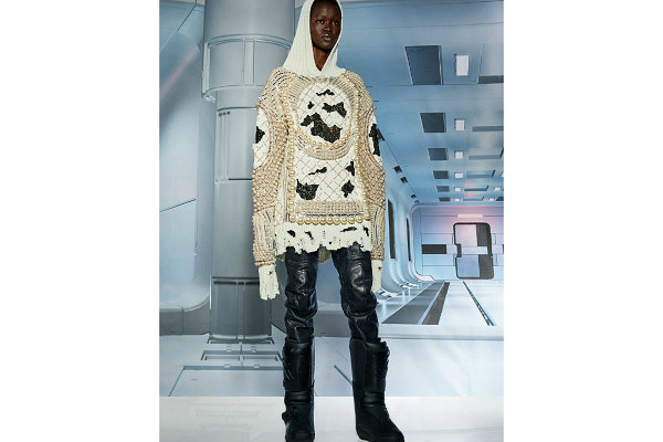  最近巴黎设计师单位 Balmain 颇为活跃 2022秋冬潮牌新款推荐（Balmain 巴尔曼 2022 早秋系列 Lookbook 赏析）