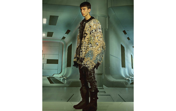  最近巴黎设计师单位 Balmain 颇为活跃 2022秋冬潮牌新款推荐（Balmain 巴尔曼 2022 早秋系列 Lookbook 赏析）