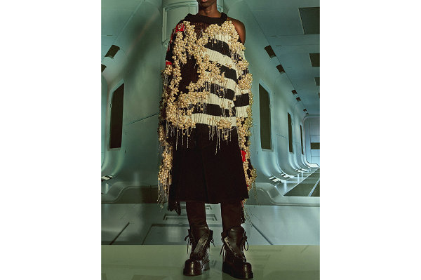  最近巴黎设计师单位 Balmain 颇为活跃 2022秋冬潮牌新款推荐（Balmain 巴尔曼 2022 早秋系列 Lookbook 赏析）