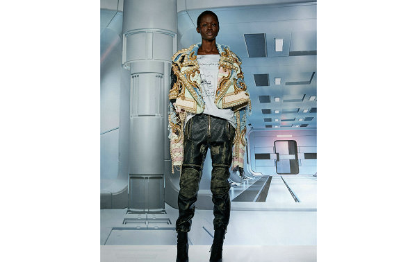  最近巴黎设计师单位 Balmain 颇为活跃 2022秋冬潮牌新款推荐（Balmain 巴尔曼 2022 早秋系列 Lookbook 赏析）