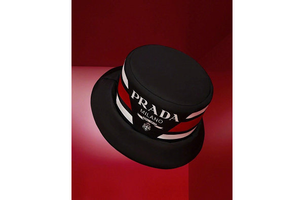  2022 虎年限定款相信大家也看了不少 潮牌冬季如何御寒提醒（Prada 普拉达 2022 中国农历新年限定单品公布）