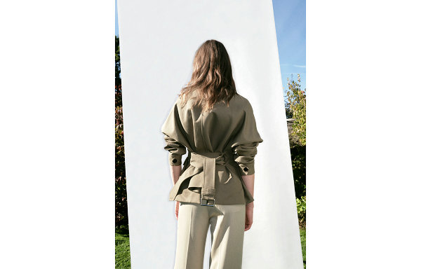 融入轻松日常着装 2022秋冬潮牌新款推荐（Carven 卡纷 2022 春夏系列 Lookbook 赏析）