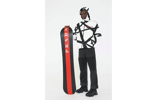 Prada x ASPENX 全新联乘滑雪系列-1.jpg