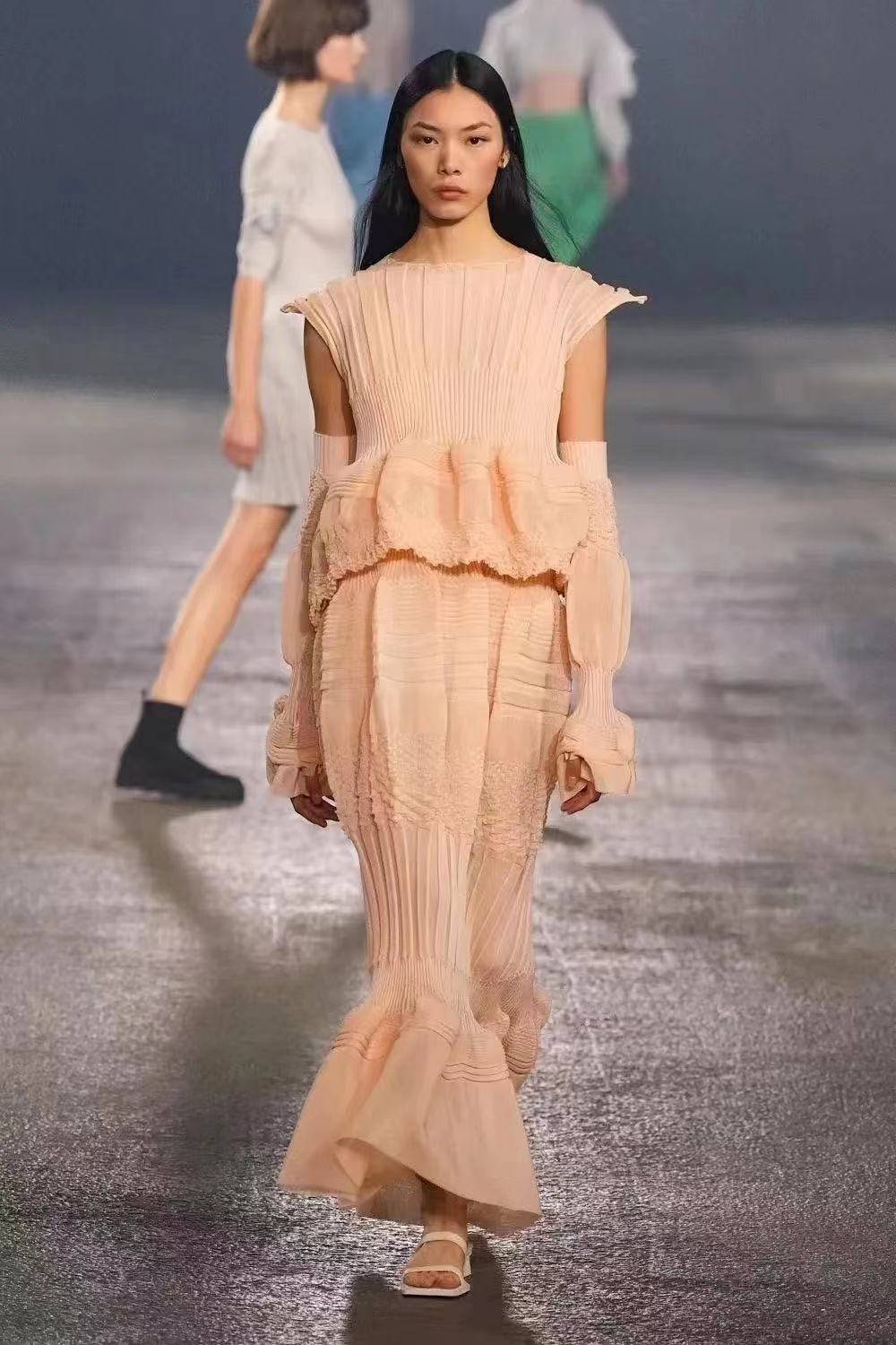 刘冰冰实力演绎Dior，国际时装周再创佳绩 2022秋冬潮牌新款推荐（刘冰冰实力演绎Dior，国际时装周再创佳绩）