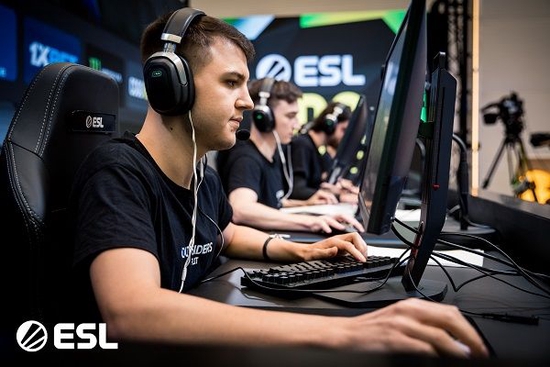  赛程情况 今日看点 MOUZ VS Liquid 今天晚上第一场将由液体对阵MOUZ 潮牌游戏互动（CSGO EPL S16淘汰赛次日总结）
