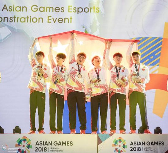  另外韩国电竞协会还公布了电竞国家队代表团的运动员登记制度、行政方面支援、以及国家代表专项训练中心、热身赛等提升竞技力的支援计划 潮牌冬季如何御寒提醒（韩国公布亚运会电竞国家队选拔计划：明年5月底提交最终名单）
