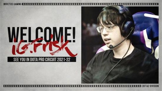 在新赛季继续逐梦而行! iG.DOTA2新赛季成员名单： 教练： super 苏鹏 领队： Yakult 王昊 数据分析： Simba 刘昕鹏 一号位：flyfly 金志意 二号位：Emo 周一 三号位：JT 郑竣文 四号位：Frisk 潘义 五号位：Oli~ 陈重健  潮牌游戏互动（DOTA2：IG新赛季阵容，Kaka离队Fade加盟担任四号位）