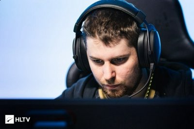 随着Polly加入队伍替换Grusarn哪种潮牌品牌比较好看？（CSGO 彻底翻新 Apeks准备重新开始组建阵容）