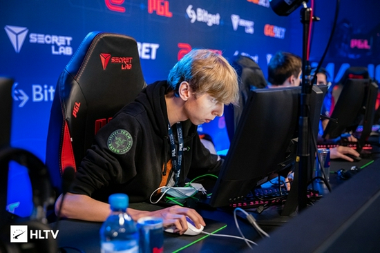 确保了Major 传奇组的一个种子席位 潮牌冬季如何御寒提醒（HLTV10月CSGO世界排名：G2重新崛起 A队落至第19）