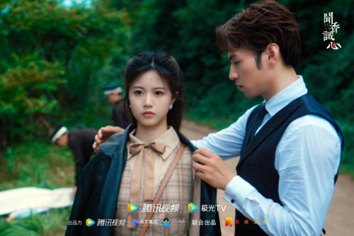 犹如和朋友一起在现实中玩剧本杀 玩家最喜爱潮牌有哪些？（同名小说《闻香识心》改编悬疑微短剧今日首播）