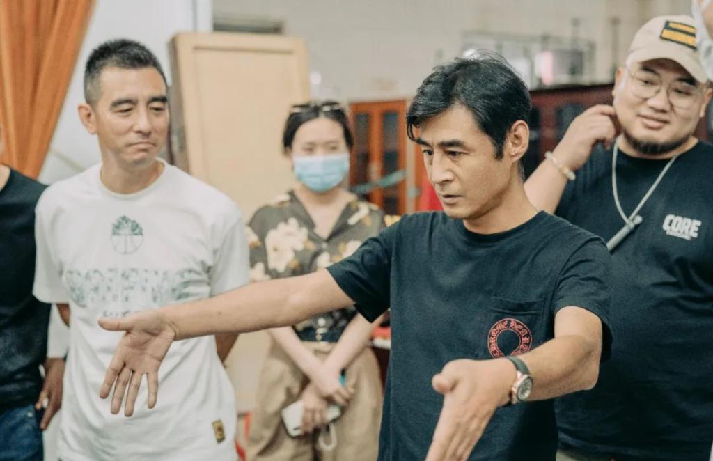次年获金鸡奖最佳导演处女作提名哪种潮牌品牌比较好看？（缔造《风吹半夏》的他们不再神秘）