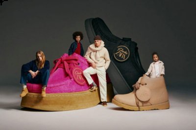  ZARA x Clarks 全新合作鞋款系列 目前已登陆 ZARA 官方网站以及线下卖场 2022冬季潮牌新款推荐（ZARA x 其乐全新联名鞋款系列发售）