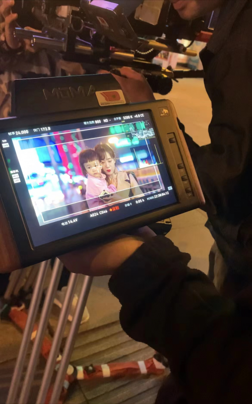 该作品拟定由萧敬恒导演执导 玩家最喜爱潮牌有哪些？（小演员萧芊羽出演电影《我和我的老师》中芊芊一角）