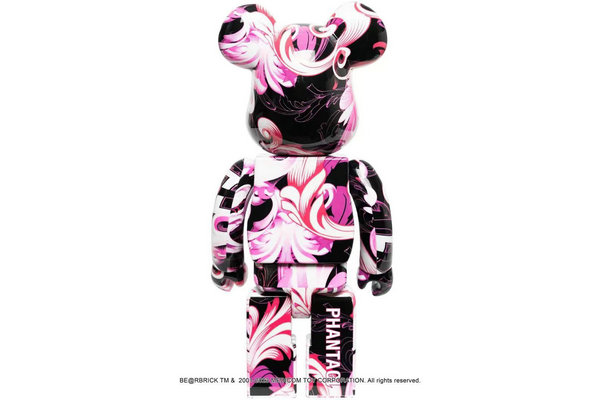 PHANTACi 与 MEDICOM TOY 推出限量款 BE@RBRICK 2022冬季潮牌新款推荐（周杰伦PHANTACi 限定版 BE@RBRICK 玩偶发布）