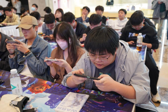 双汇王者荣耀全民欢乐赛辣吗辣赛道迎来了第三场城市赛 街拍潮牌推荐（赛场结束，热度不减！双汇王者荣耀全民欢乐赛杭州赛区战报公布）