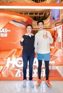 李现希望和HOKA一起带领更多人站上起跑线 2023潮牌新款推荐（HOKA ONE ONE(R)「飞常跑量」能量站限时登陆武汉）