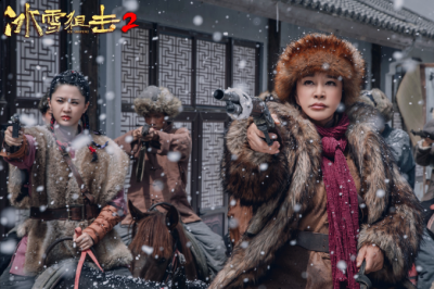 将在影片中第一次扮演女匪首——女版“座山雕”丹娘 喜爱潮牌有哪些（赵锐勇总导演电影《冰雪狙击2》即将上映 以赤诚之心献礼建党节）