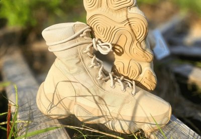 一款不同于此前 YEEZY 500 High 鞋款 2023潮牌新款推荐（YEEZY 500 High Tactical Boot 即将到来）