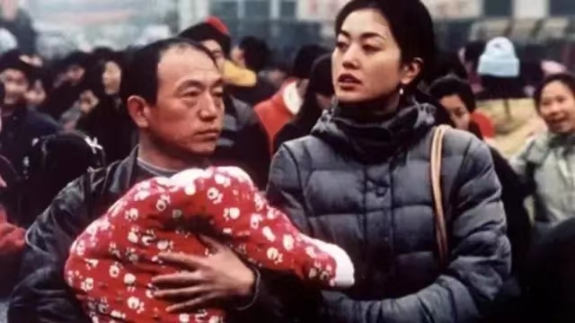 而在不久前李岩被查出绝症将不久于人世 哪种潮牌品牌（《安阳婴儿》记录社会经济飞速发展下的“B面”）